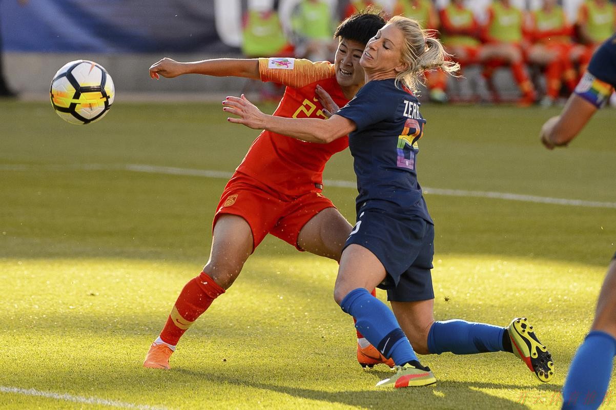 开云官方网站：中国女足友谊赛1:2再负美国女足